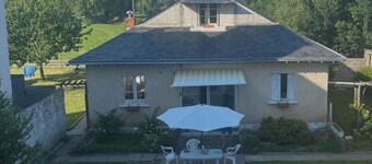 En bord de Loire,  gîte 2 étoiles avec Jardin idéal pour famille et entre amis