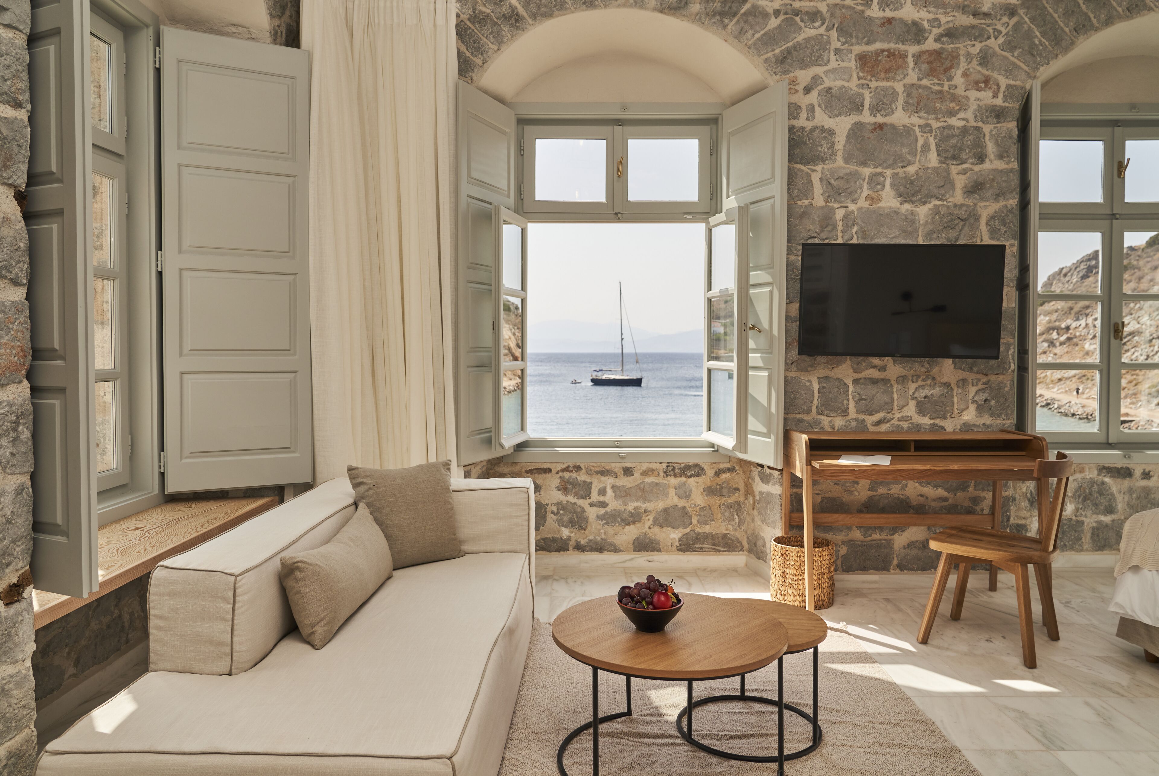 VIP Tower Suite with Private Terrace & Sea View | Living area | 43-inch Smart TV with cable channels, TV, Netflix