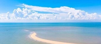 Wanpeng Hotel (Zhanjiang Suixi Quanfeng Plaza Branch)