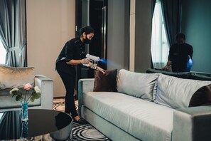 Studio Suite Junior | Chăn bông, két bảo mật tại phòng, bàn 
