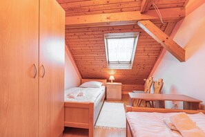 패밀리 하우스, 침실 여러 개, 욕실 2개, 산비탈 (Family Friendly House Marija) | 3 개의 침실, 무료 WiFi, 침대 시트