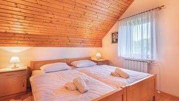 Family House, Multiple Bedrooms, 2 Bathrooms, Mountainside (Family Friendly House Marija) | 3 bedrooms, free WiFi, bed sheets