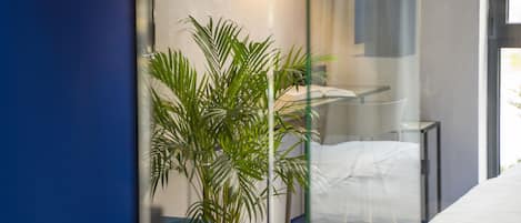 1 bedroom, desk, free WiFi, bed sheets