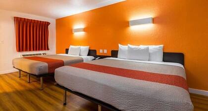 Motel6 Garland, TX - Northeast Dallas