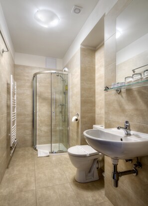 Bathroom - Hotel Harmony (Prague)