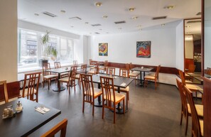 Restaurant - Hotel Harmony (Prague)