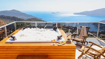 Sengetøy av topp kvalitet, senger med Select Comfort-madrass og minibar