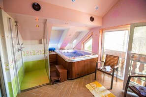Private spa tub