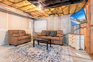 Smart TV, fireplace, offices