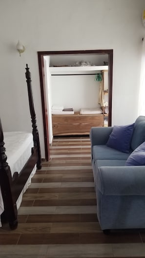 3 bedrooms, in-room safe, iron/ironing board, free WiFi