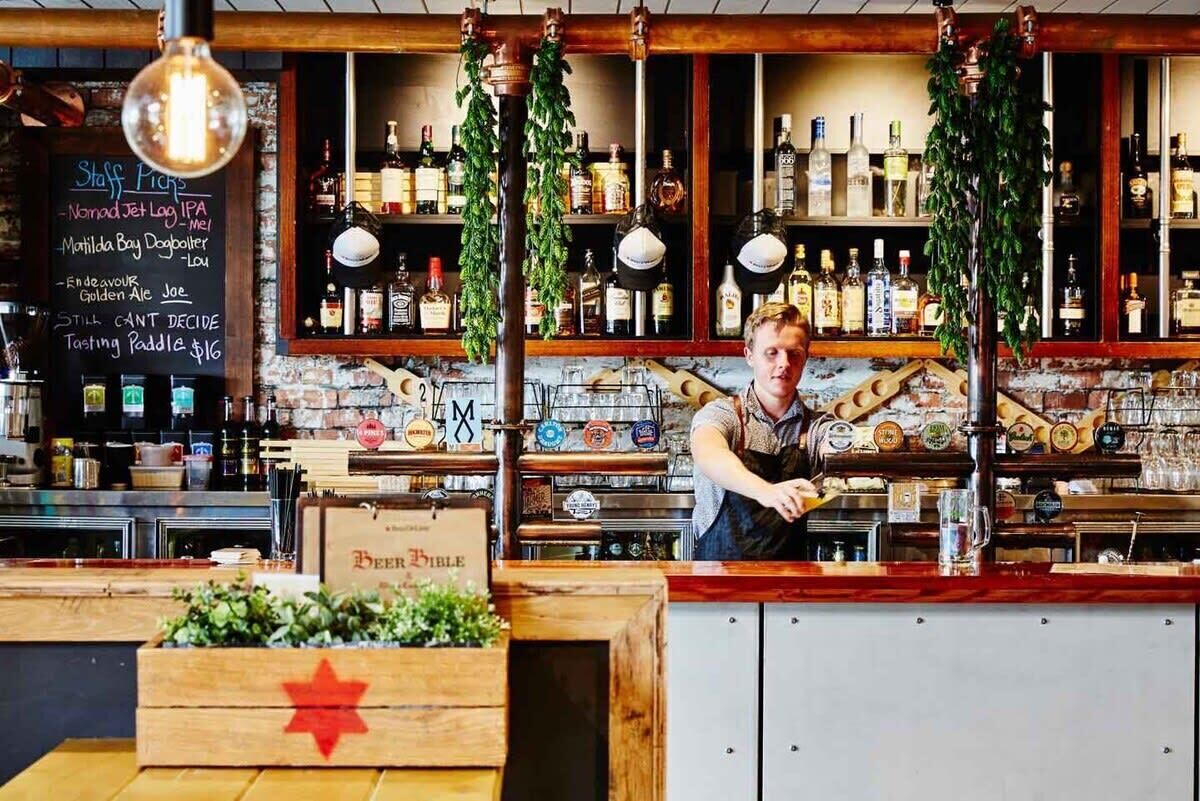 Bar (en la propiedad)