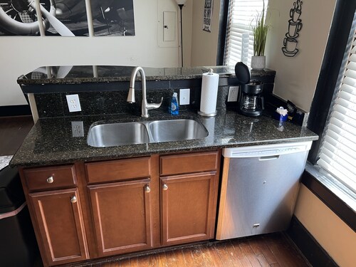 523 B - Downtown Apartment Historic Hotel