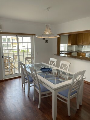Dining - Villa 3 Irmãos (Alvor)