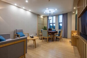 Living area - Rongzhou Hotel (Rong County)