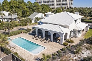House, 4 Bedrooms | Exterior