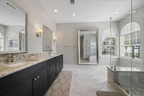 House, 4 Bedrooms | Bathroom | Towels