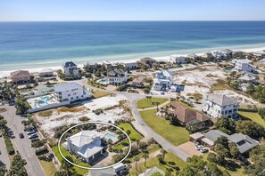 House, 4 Bedrooms | Aerial view