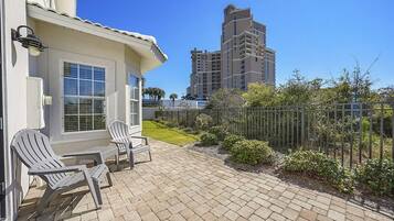 House, 4 Bedrooms | Exterior