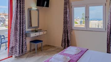 Estúdio superior | Cofres nos quartos, Wi-Fi de cortesia