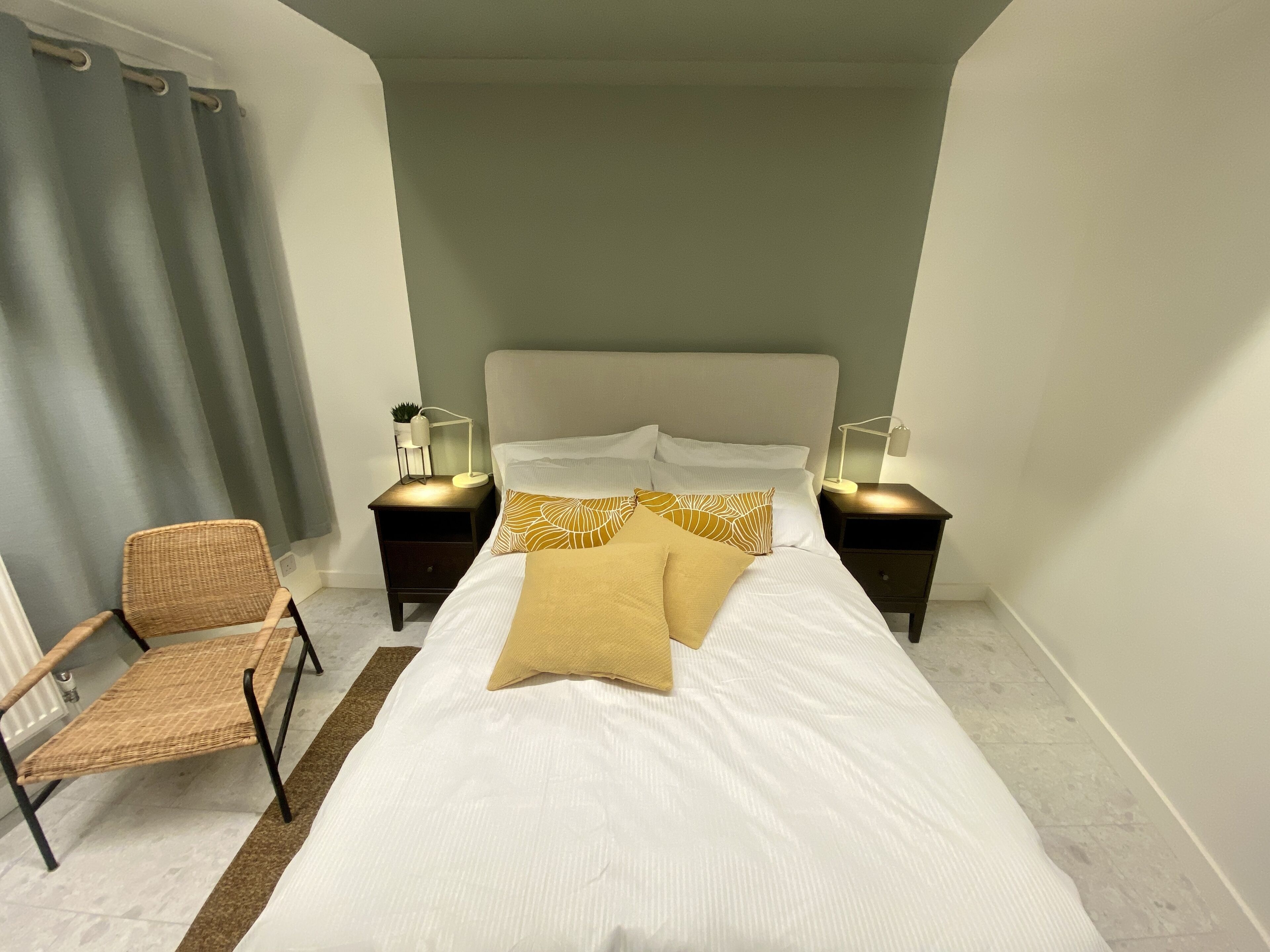 1 bedroom, in-room safe, iron/ironing board, free WiFi