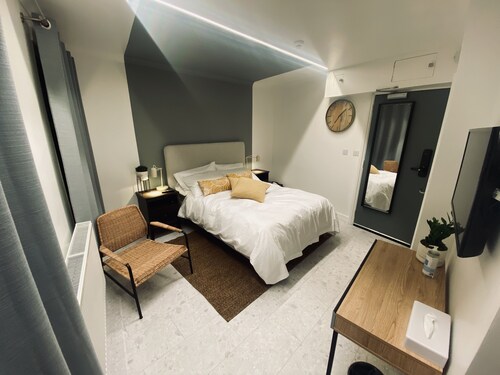 Cosy Serviced Studio Pet Friendly