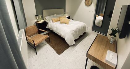 Cosy Serviced Studio Pet Friendly