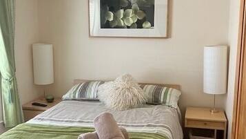 3 bedrooms, iron/ironing board, travel cot, free WiFi