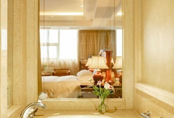 Unclassified image, 1 of 68, button - Jiuhe Hotel (Guangde)