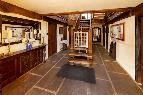 Authentic 100 year old barn, indoor pool