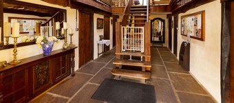Authentic 100 year old barn, indoor pool