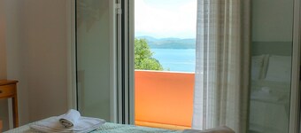 Clios house has magnificent views of the sea short walking distance to the beach