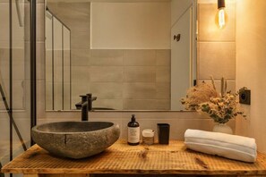 Kostenlose Toilettenartikel, Haartrockner