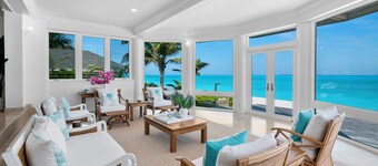 OCEANFRONT,  with spectacular infinity pool on Tar Bay.  An Exuma paradise.  