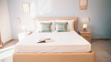 3 chambres, bureau, fer et planche Ă repasser, lit parapluie