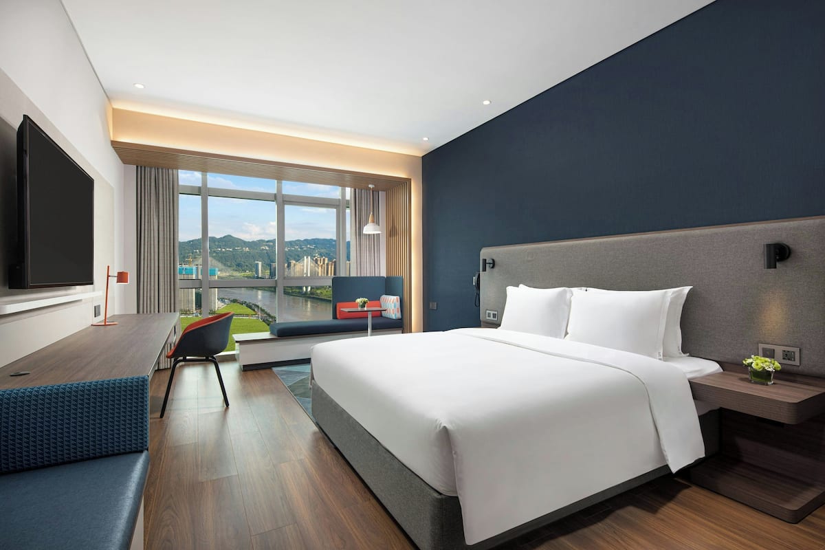 Habitación estándar, 1 cama King size, vista a la ciudad | Wifi gratis y ropa de cama