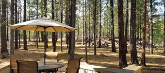Cozy 3 bed, 2 bath, Pet Friendly home. HOT TUB!