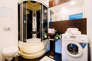 Business Studio | Bathroom - apartments on Lenina 4 (Minsk)