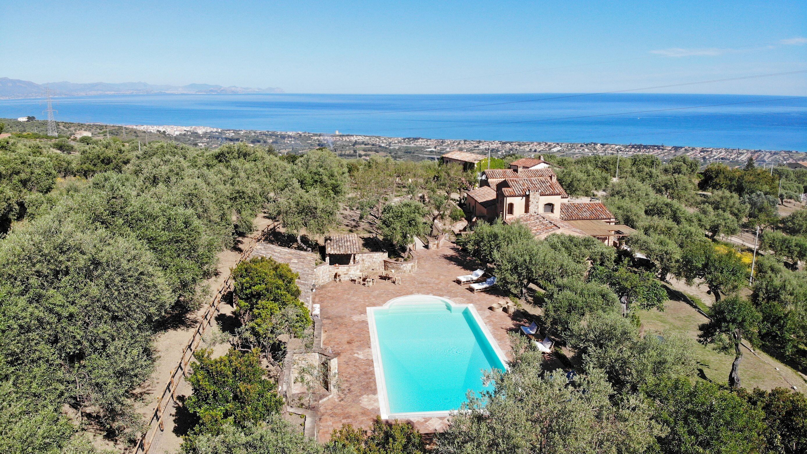 Villa Passulunara 14, Emma Villas