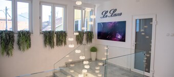 La Luna ⭐⭐⭐⭐⭐ Premium Deluxe Apartment with Pool & Jacuzzi Bikes and Parking