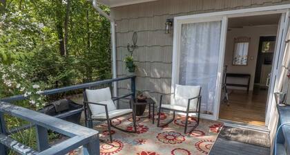 The Dogwood Inn - an eclectic north shore retreat