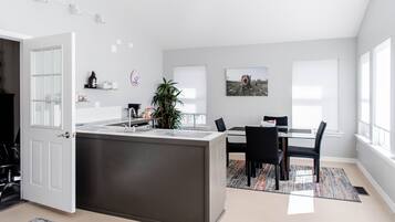 Fridge, microwave, coffee/tea maker, toaster
