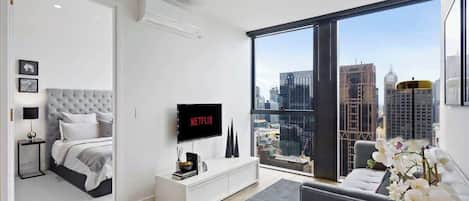 1 chambre, espace de travail pour ordinateur portable
