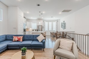 TV connectée, Netflix, services de streaming, espaces bureaux
