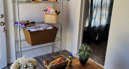 Relaxing downtown Cottage