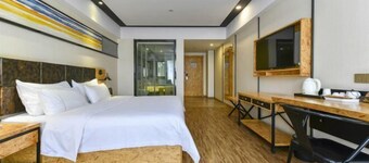 Meet Fashion Hotel (Huidong OCT Store)