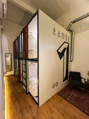 Free WiFi - LX Hostel (Lisbon)