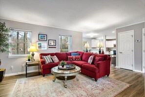 Smart TV, books, offices