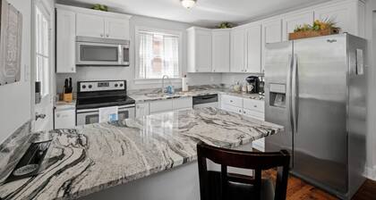 Private House & Yard Central Location to all RVA