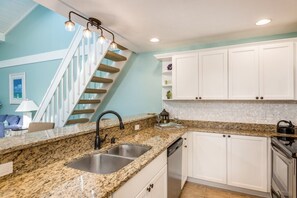 Fridge, microwave, oven, stovetop - Headline (Sanibel)