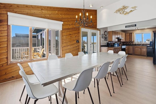 Cair Paravel | 680 ft to the beach |